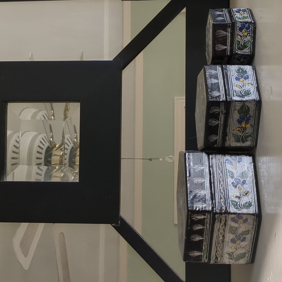 Hand-painted hexagonal nesting boxes - Picture 5 of 6